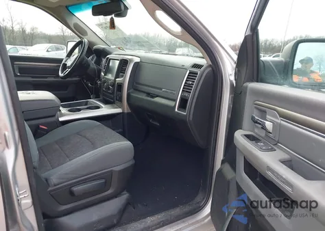 2016 Ram 1500 Slt z USA, uszkodzony, nr VIN 1C6RR7GT5GS411289